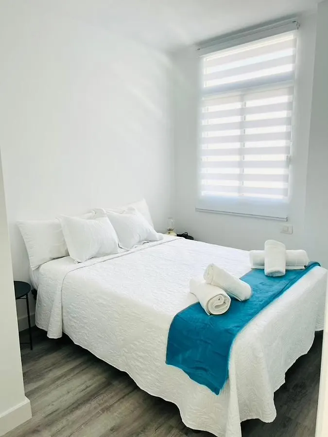 Linares - Playa De Los Cristianos 2 Bed 0*, Los Cristianos (Tenerife) Spagna