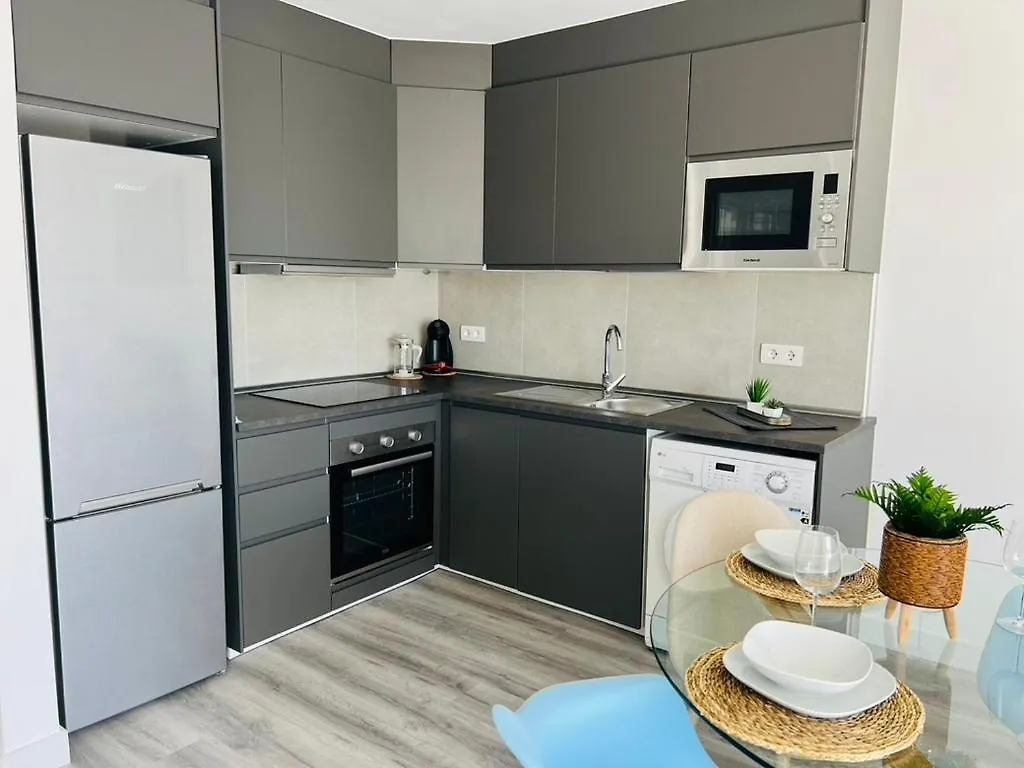 Linares - Playa De Los Cristianos 2 Bed 0*, Los Cristianos (Tenerife) Spanien